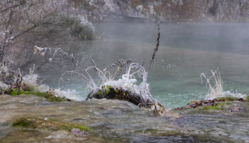 Plitvice-Lakes-winter