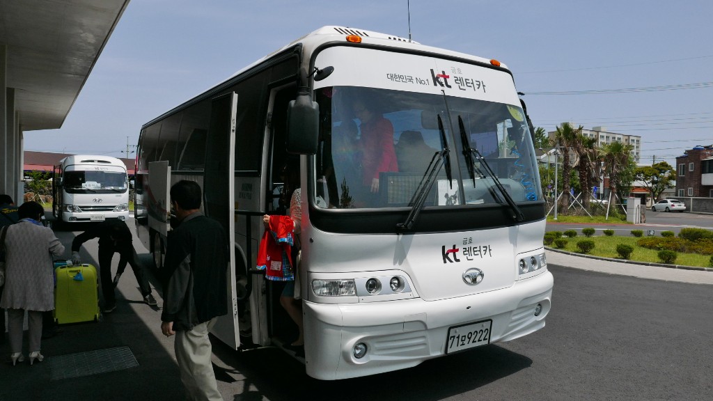 KT Kumho courtesy bus at Jeju Airport