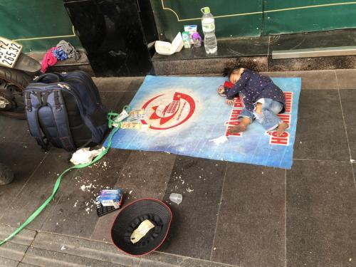 Vietnam street life - Not a bed of roses
